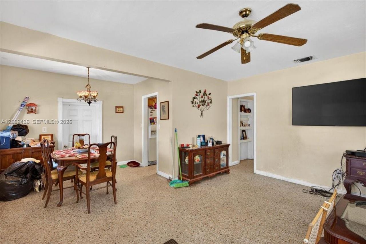 1171 NE 182nd St, North Miami Beach, FL 33162 Photo