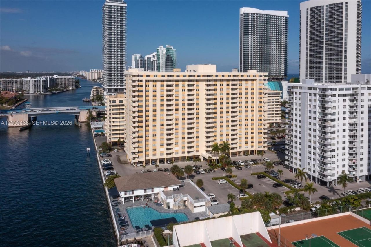 1833 S Ocean Dr , Unit 808, Hallandale Beach, FL 33009 Photo