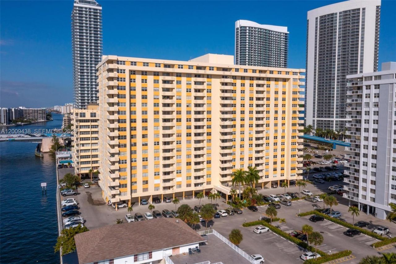 1833 S Ocean Dr , Unit 808, Hallandale Beach, FL 33009 Photo