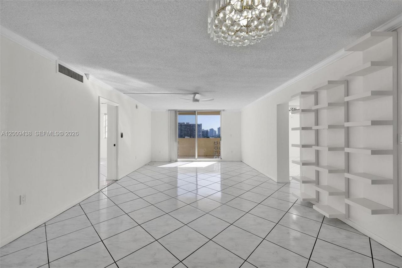 1833 S Ocean Dr , Unit 808, Hallandale Beach, FL 33009 Photo