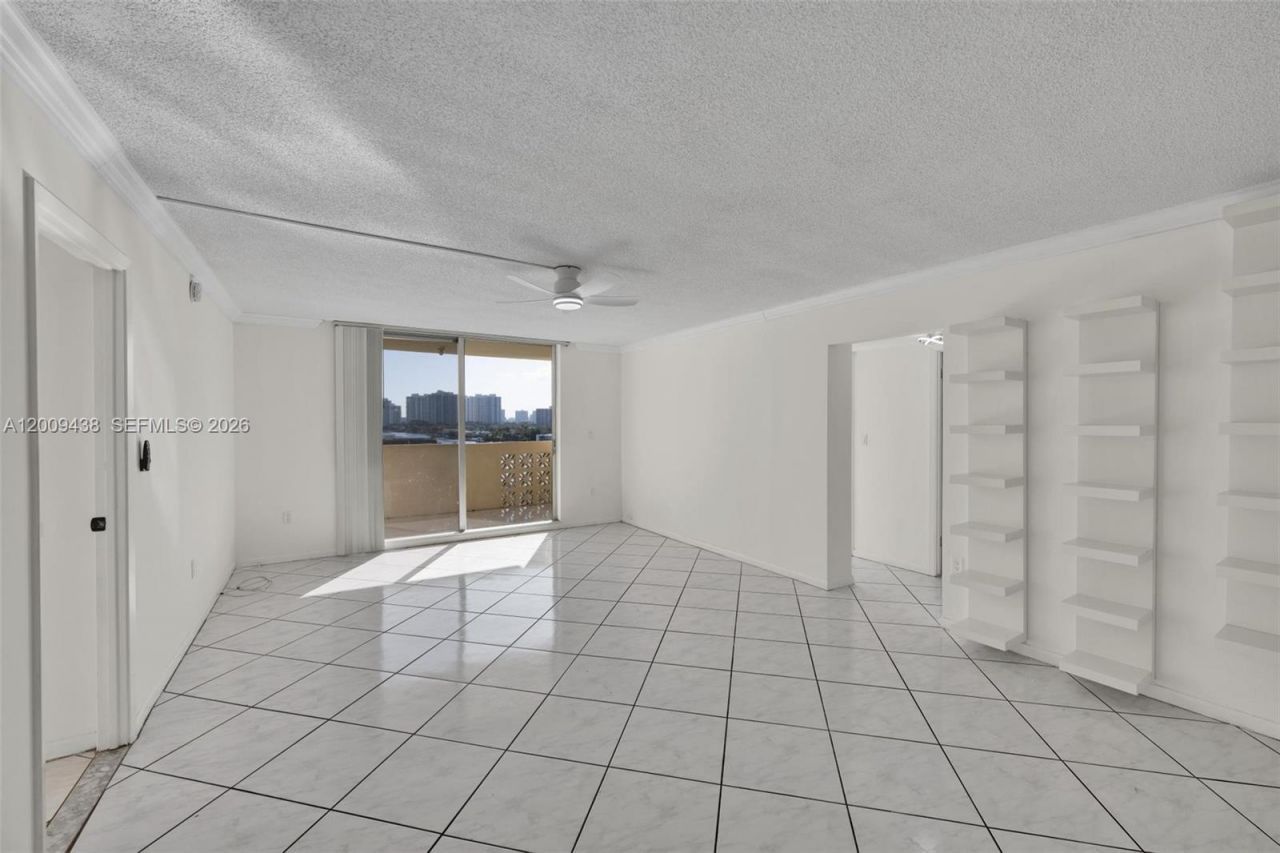 1833 S Ocean Dr , Unit 808, Hallandale Beach, FL 33009 Photo