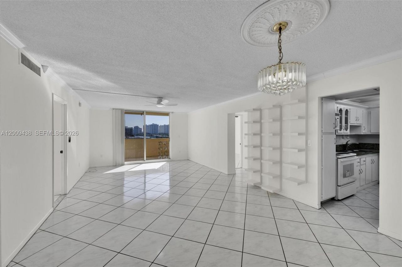 1833 S Ocean Dr , Unit 808, Hallandale Beach, FL 33009 Photo