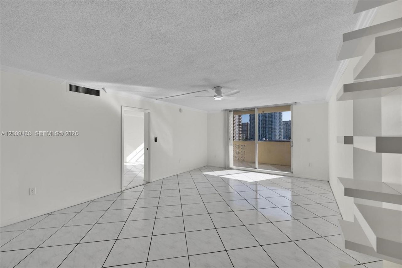 1833 S Ocean Dr , Unit 808, Hallandale Beach, FL 33009 Photo