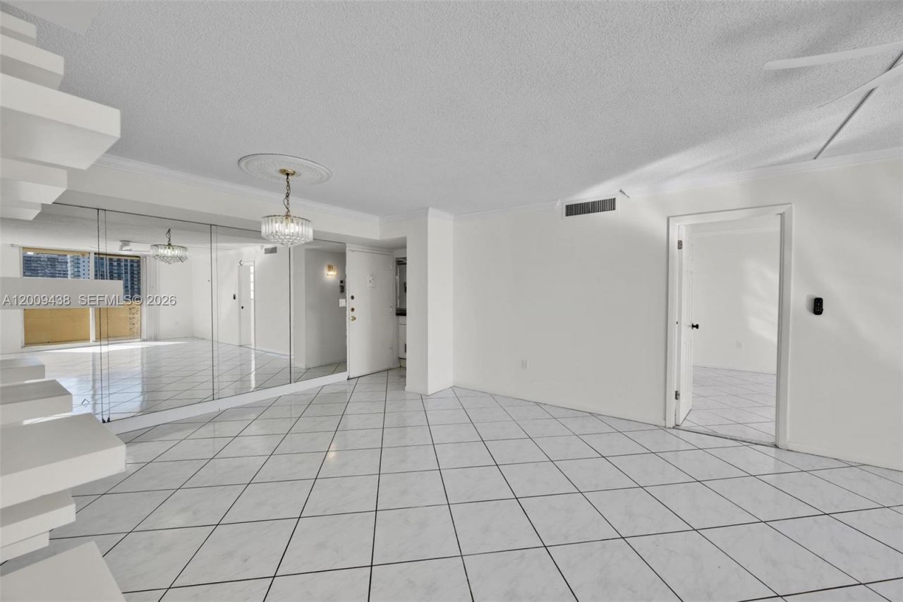 1833 S Ocean Dr , Unit 808, Hallandale Beach, FL 33009 Photo