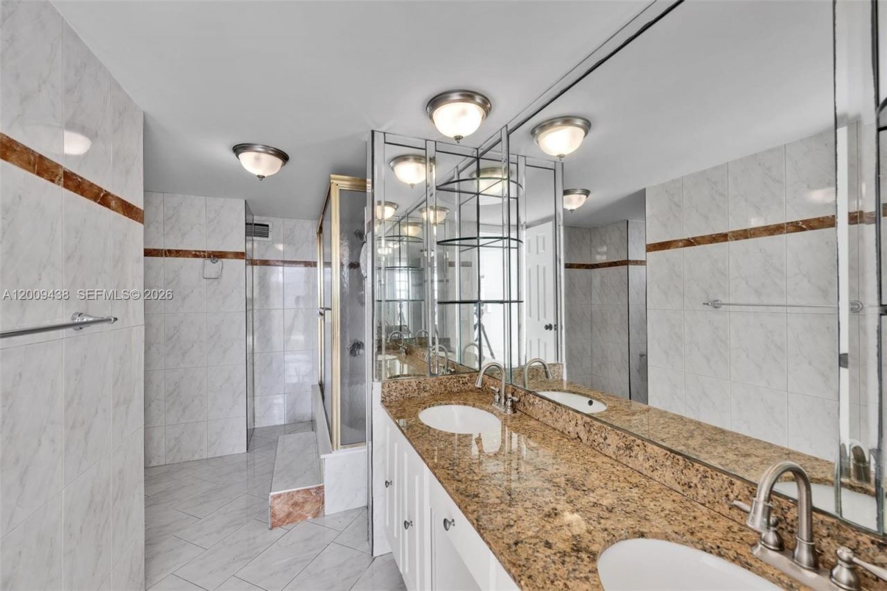 1833 S Ocean Dr , Unit 808, Hallandale Beach, FL 33009 Photo