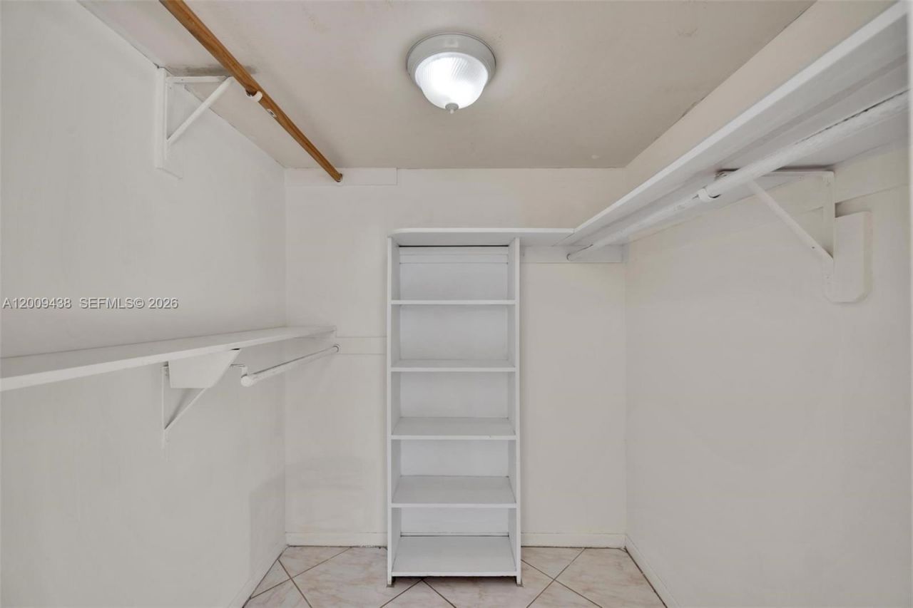 1833 S Ocean Dr , Unit 808, Hallandale Beach, FL 33009 Photo