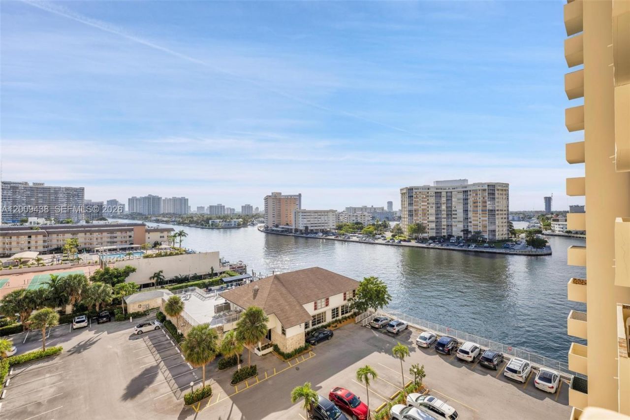 1833 S Ocean Dr , Unit 808, Hallandale Beach, FL 33009 Photo
