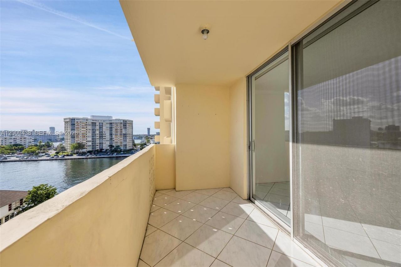 1833 S Ocean Dr , Unit 808, Hallandale Beach, FL 33009 Photo