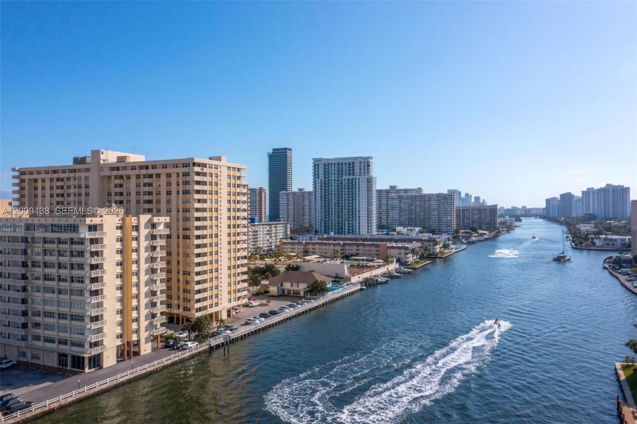 1833 S Ocean Dr , Unit 808, Hallandale Beach, FL 33009 Photo
