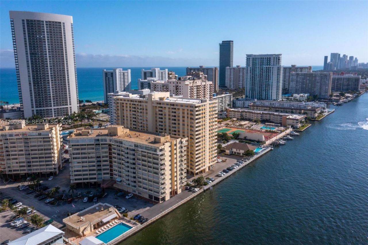 1833 S Ocean Dr , Unit 808, Hallandale Beach, FL 33009 Photo