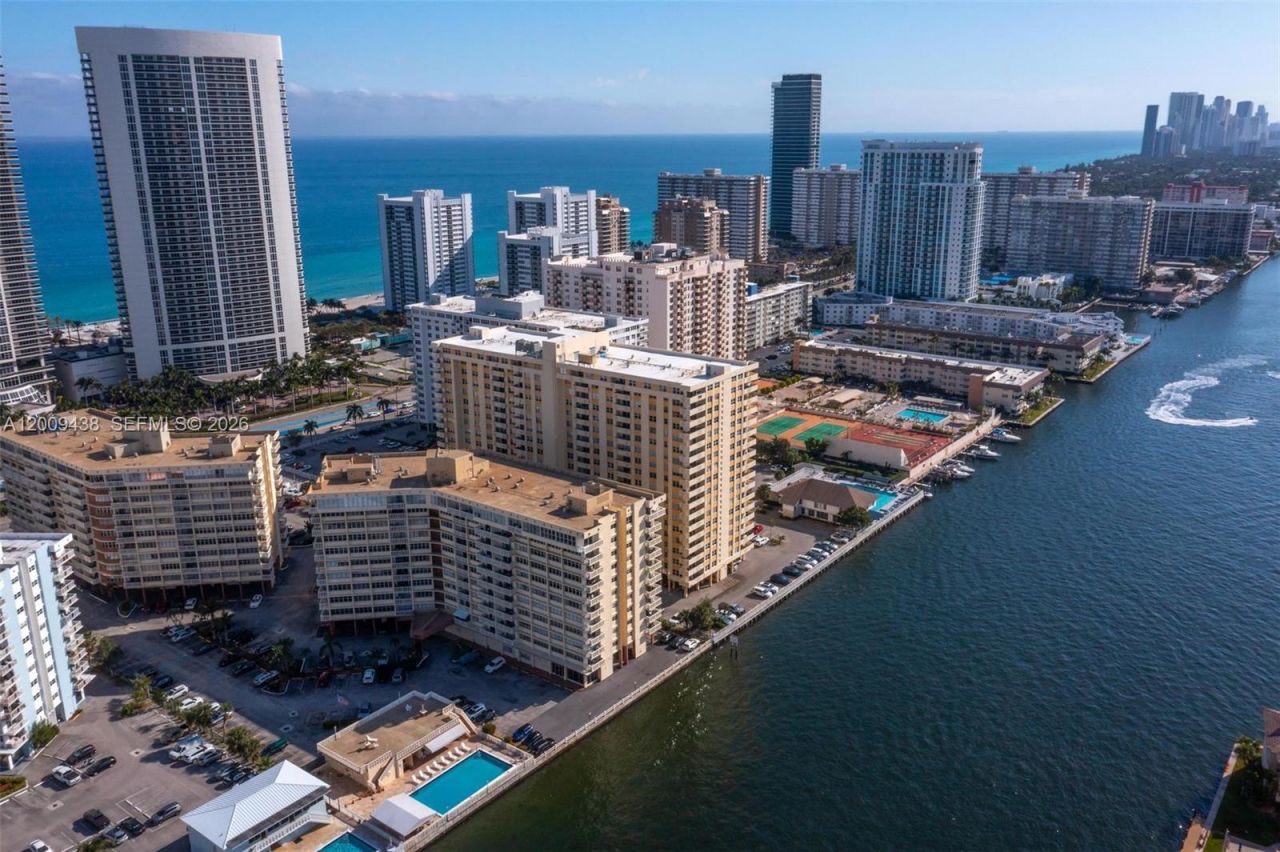 1833 S Ocean Dr , Unit 808, Hallandale Beach, FL 33009 Photo