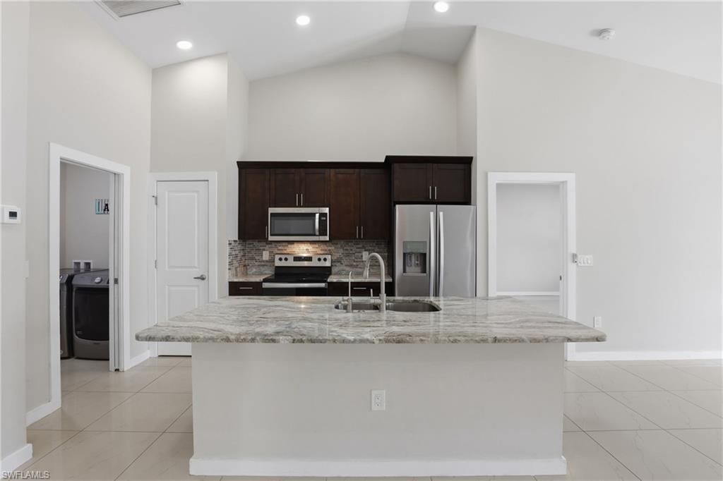 2713 SW Embers Ter, Cape Coral, FL 33991 Photo