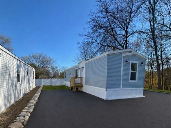 165 Newbury, Unit 6, Peabody, MA 01960