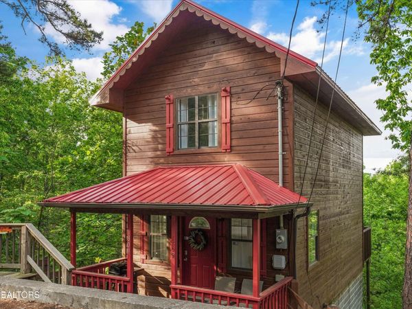 1809 Red Bone Way, Sevierville, TN 37876