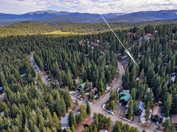 12388 Falcon Point Place, Truckee, CA 96161