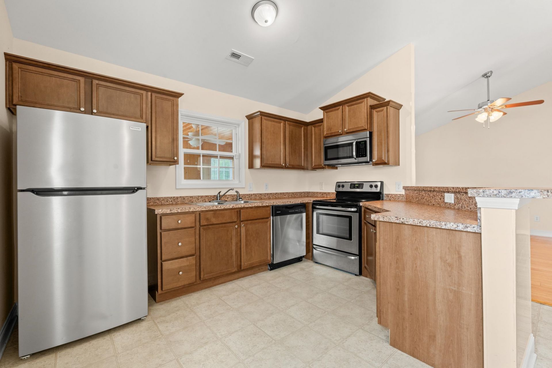 124 Cottage Creek Circle Photo 11