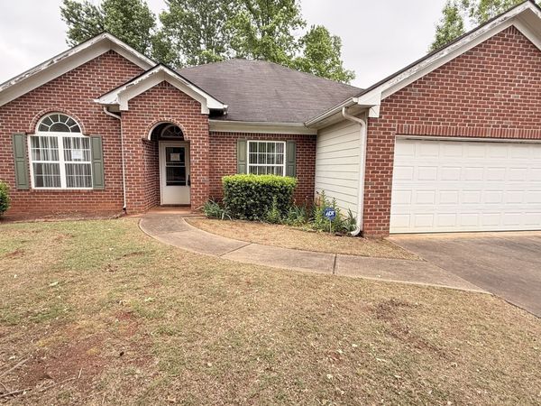 65 Lakeridge Ct, Covington, GA 30016