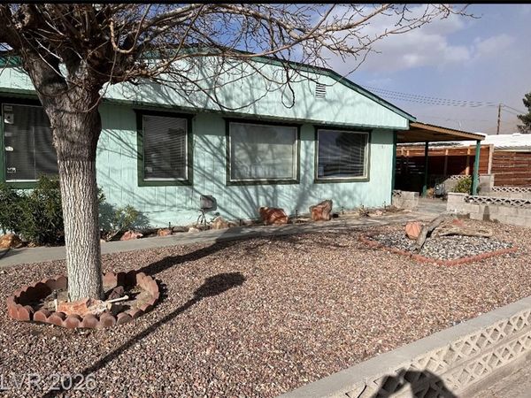 5374 N Sir Richard Drive, Las Vegas, NV 89110