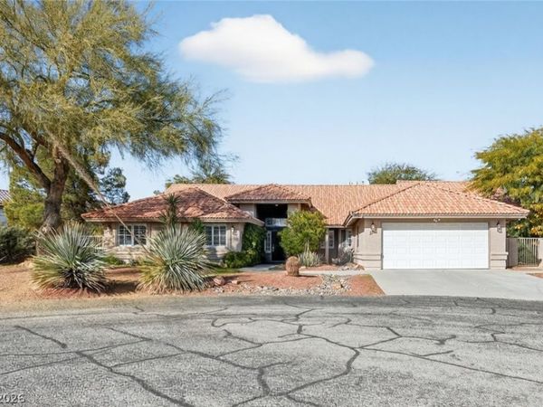 5935 N Campbell Road , Las Vegas, NV 89149