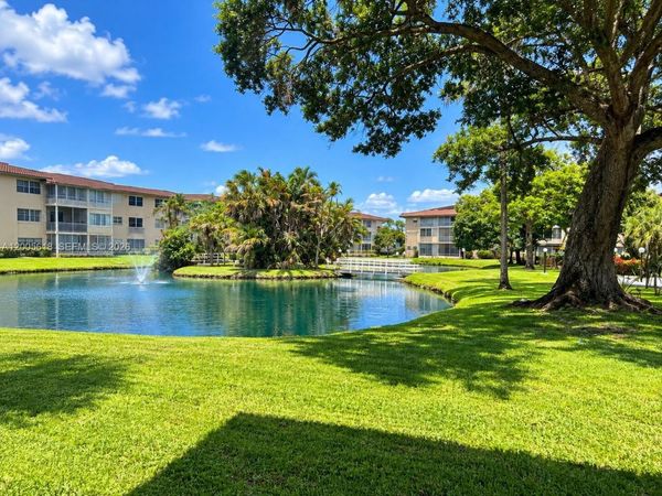5041 W Oakland Park Blvd, Unit 110, Lauderdale Lakes, FL 33313