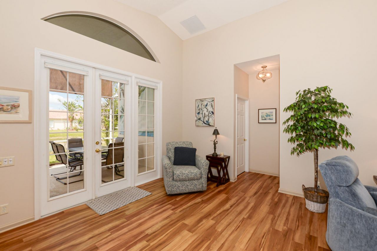 421 NW Sunview Way, Port Saint Lucie, FL 34986 Photo