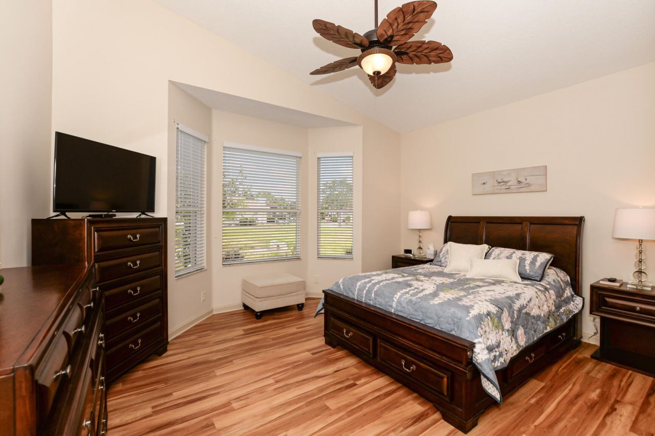 421 NW Sunview Way, Port Saint Lucie, FL 34986 Photo