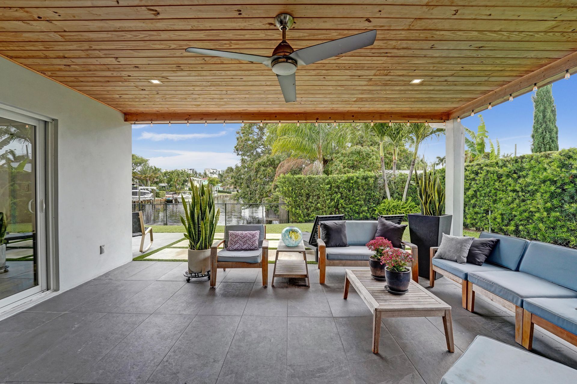 381 SE 3rd Street, Pompano Beach, FL 33060 Photo