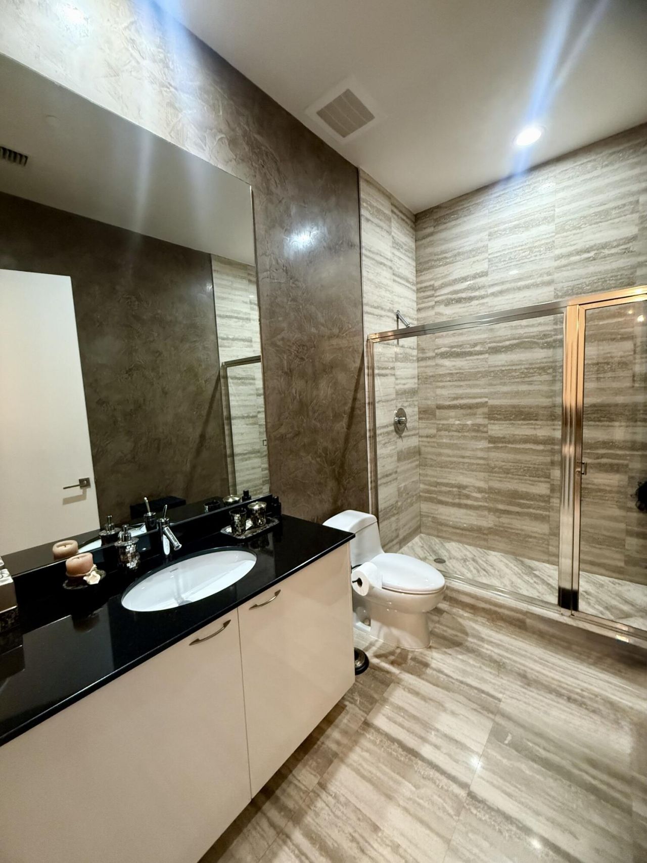 15811 Collins Avenue, Unit Ph4307, Sunny Isles Beach, FL 33160 Photo