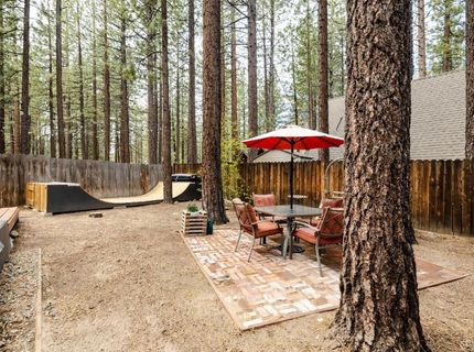 1402 Herbert Avenue, South Lake Tahoe, CA 96150 Photo