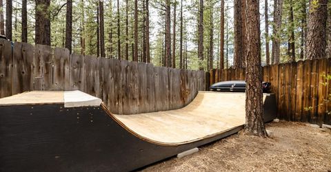 1402 Herbert Avenue, South Lake Tahoe, CA 96150 Photo