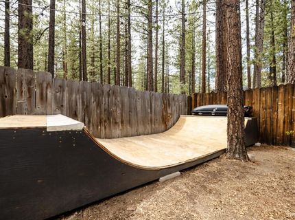 1402 Herbert Avenue, South Lake Tahoe, CA 96150 Photo