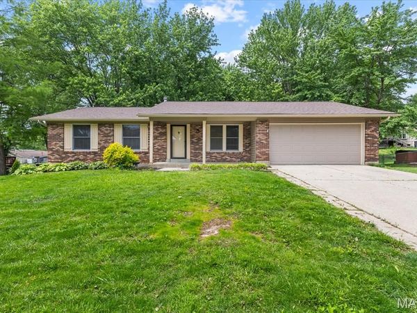 29 Weatherby Drive, St Peters, MO 63376