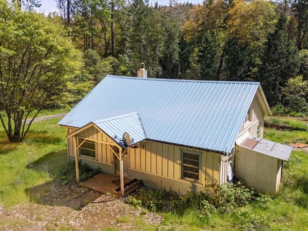 5525 Caves Highway, Cave Junction, OR 97523