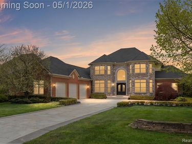 10751 Stoney Point Drive, Green Oak Twp, MI 48178