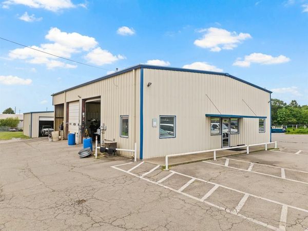 000 Elsye Avenue , Mount Pleasant, TX 75455