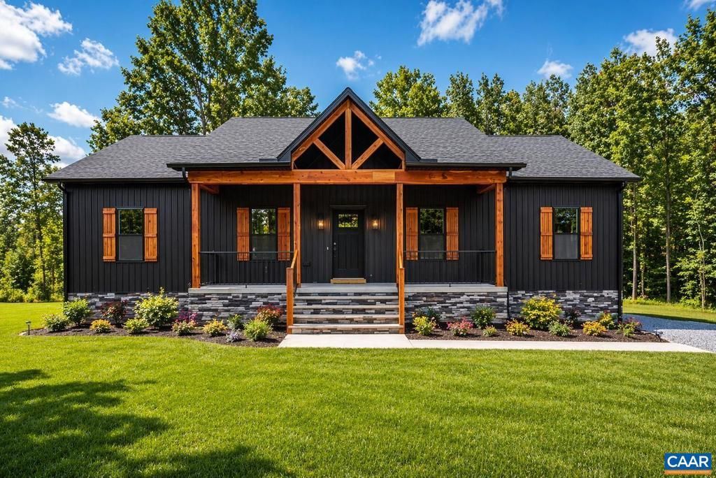 594 Community Rd, Dillwyn, VA 23936 Main Photo