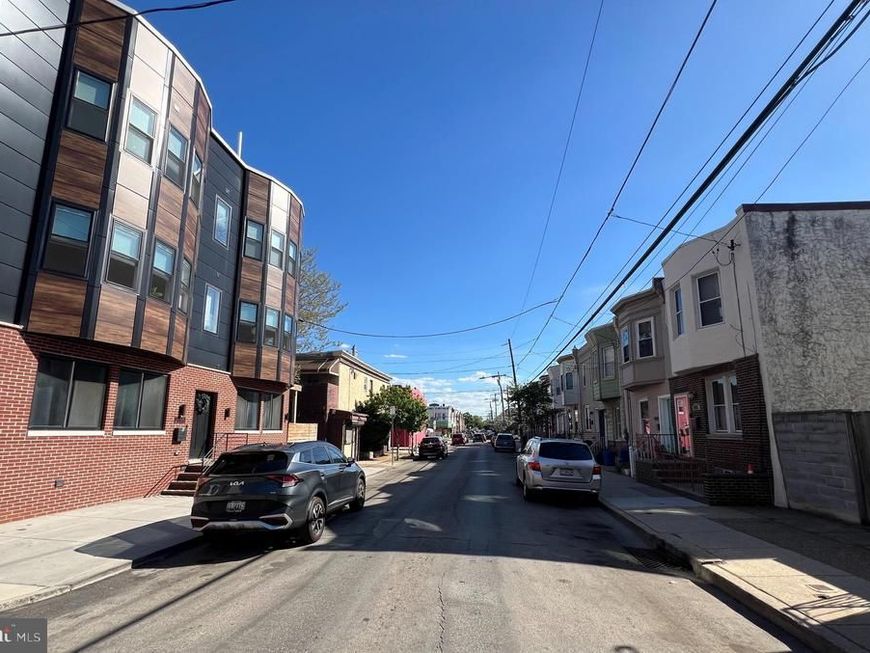 1420 S 24th Street, Philadelphia, PA 19146 Main Photo