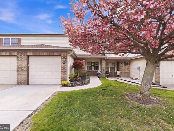 69 JEFFERSON DRIVE, SPOTSWOOD, NJ 08884