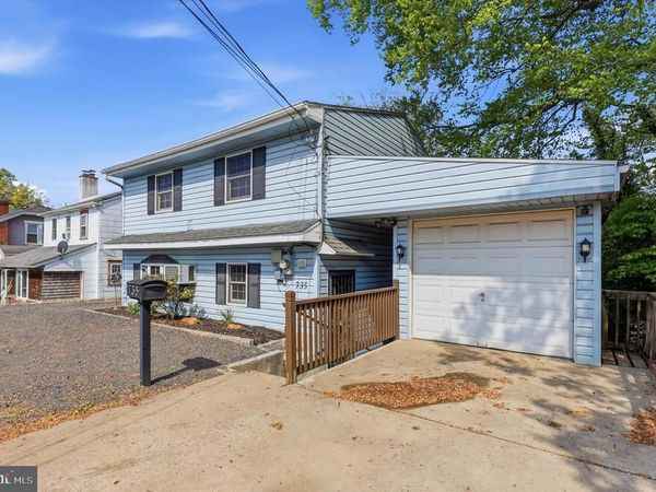 735 NEWPORTVILLE ROAD , CROYDON, PA 19021