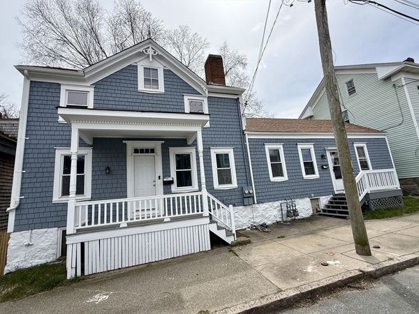 64-66 Bedford St, New Bedford, MA 02740