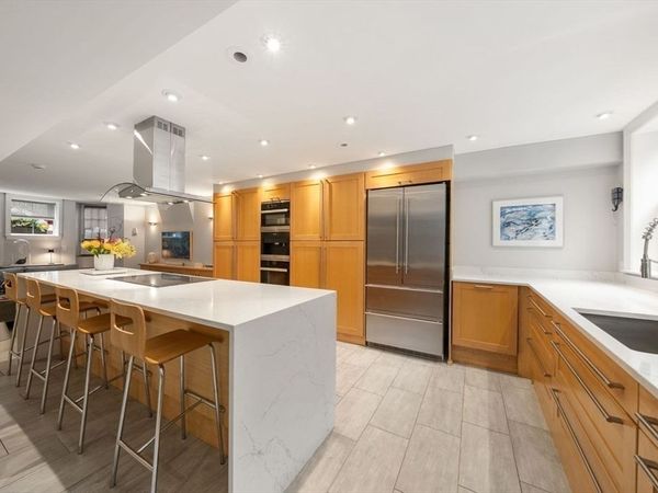 11 Lawnwood Place, Boston, MA 02129