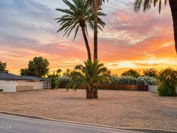 3316 N 51st Street, Unit 261, Phoenix, AZ 85018