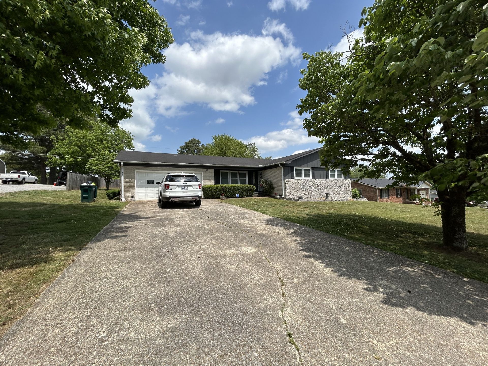 900 Brenda Dr, Pulaski, TN 38478 Main Photo