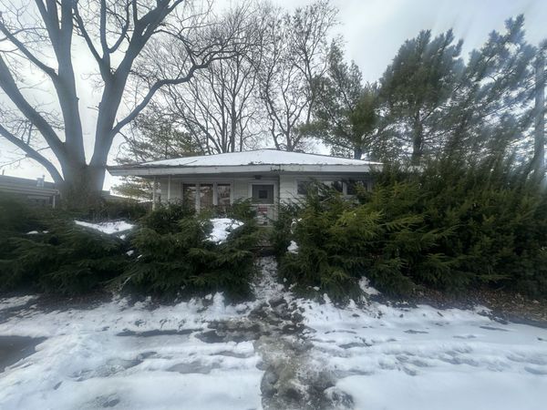 515 S Market Street , Hoopeston, IL 60942