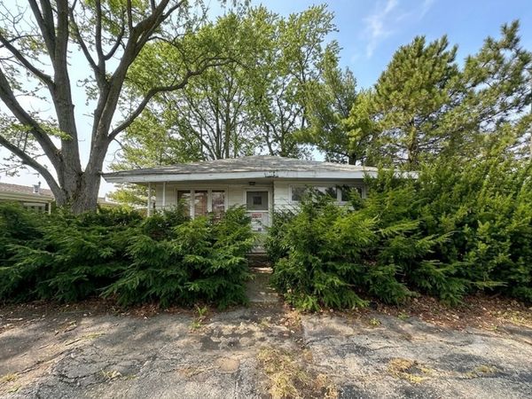 515 S Market Street, Hoopeston, IL 60942
