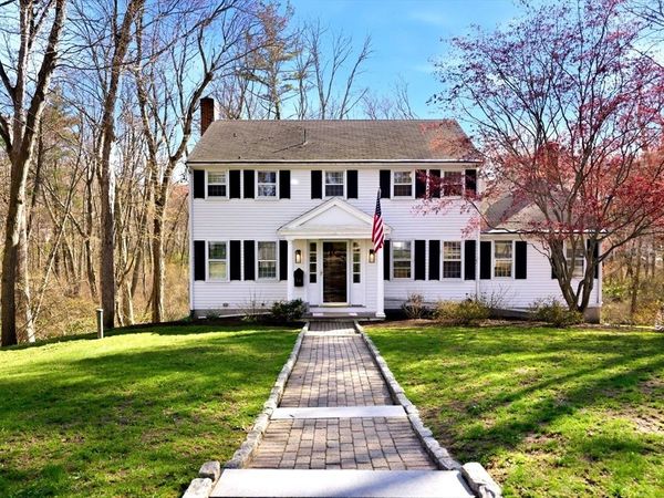 14 Minuteman Road, Hingham, MA 02043