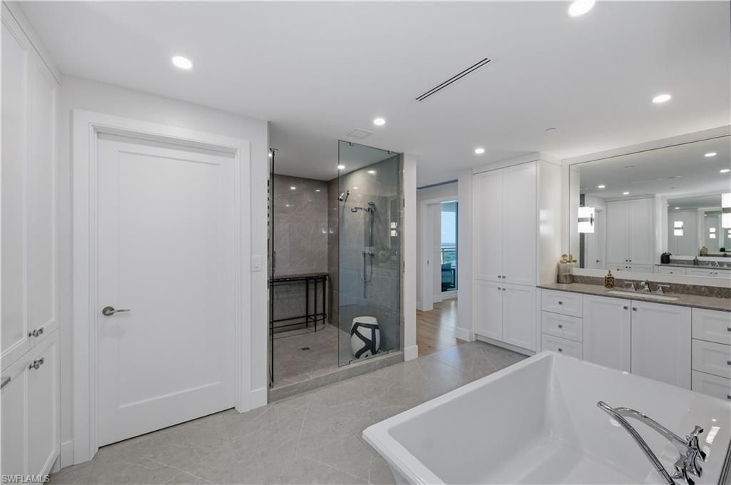 13925 Old Coast Rd , Unit 1706, Naples, FL 34110 Photo