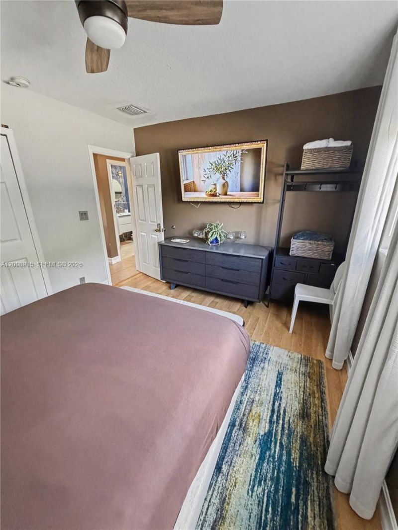 1423 Holly Heights Dr, Unit 11, Fort Lauderdale, FL 33304 Photo