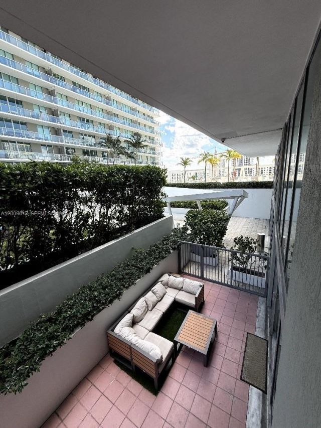 1111 SW 1st Ave , Unit TH-14, Miami, FL 33130 Photo