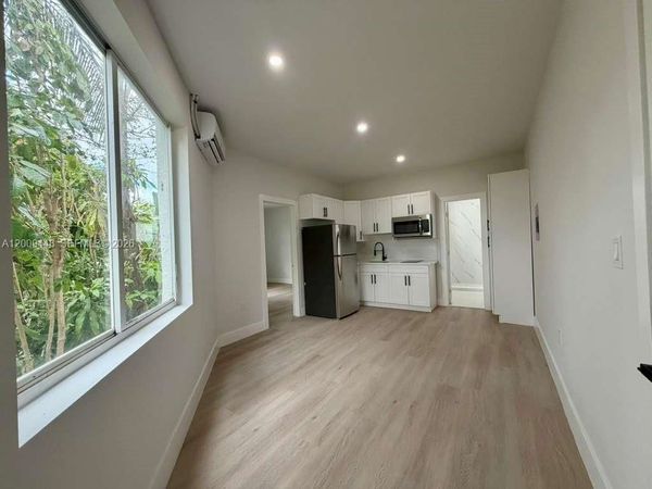 2425 SW 6th St , Unit 5, Miami, FL 33135